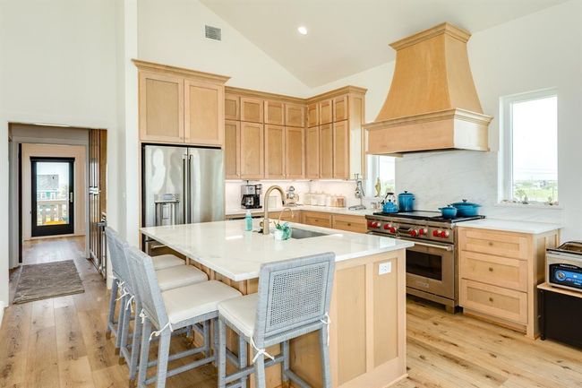 2176 Highway 87, House other with 3 bedrooms, 2 bathrooms and 4 parking in Gilchrist TX | Image 5