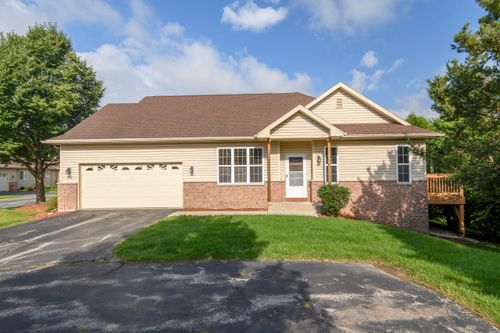 2812 E Somers Ct, Cudahy, WI, 53110-1357 | Card Image