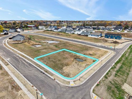 316 Dahlia Drive, Stoughton, WI, 53589 | Card Image