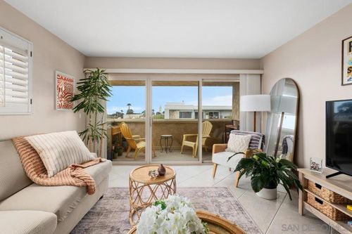 306-7635 Eads Ave, La Jolla, CA, 92037 | Card Image