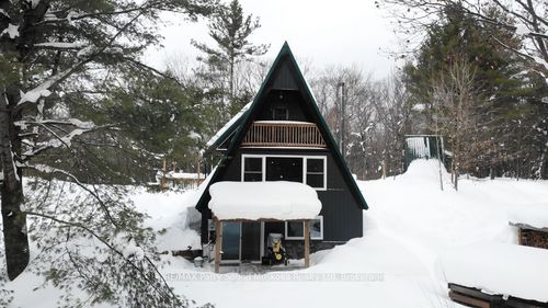 64 Horseshoe Lake Rd, Seguin, ON, P2A2W8 | Card Image