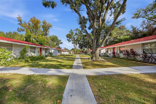 apt-l-11733 N 12th St, TAMPA, FL, 33612-9030 | Card Image