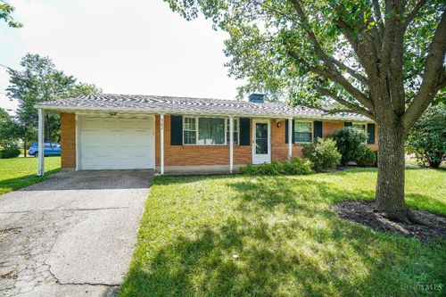 982 Pilgrim Pl, Springdale, OH, 45246-2611 | Card Image