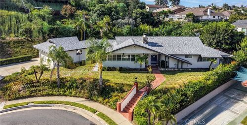 561 Crooked Arrow, Diamond Bar, CA, 91765 | Card Image