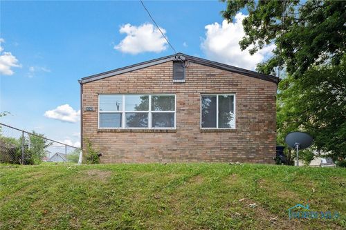 a-1022 Liberty Street, Toledo, OH, 43605 | Card Image