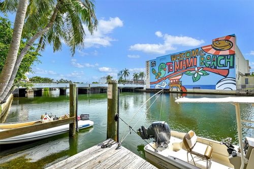 apt-301-4035 N Meridian Ave, Miami Beach, FL, 33140-3354 | Card Image