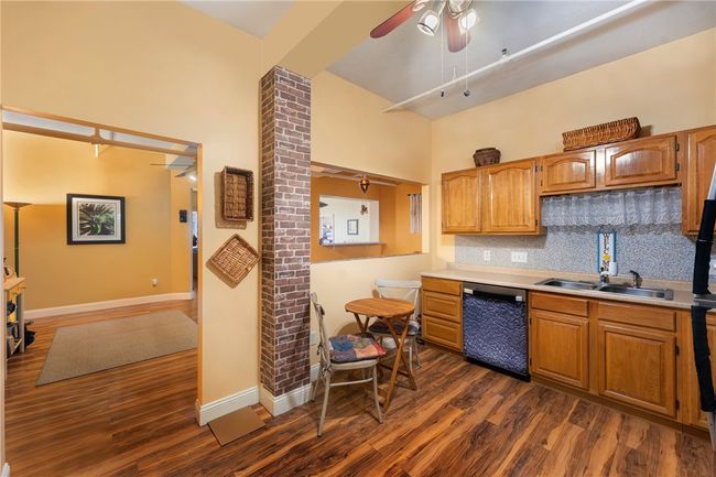 APT-15 - 148 Bernon St, Condo with 2 bedrooms, 1 bathrooms and 2 parking in Woonsocket RI | Image 4