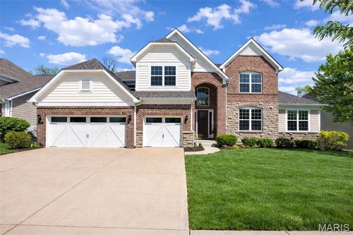 366 Willow Weald Path, Chesterfield, MO, 63005-1297 | Card Image