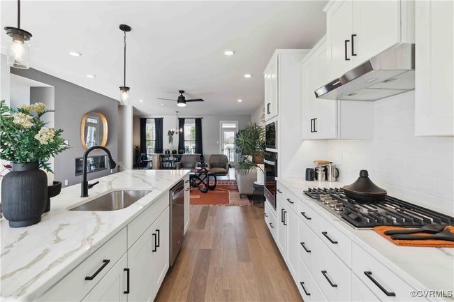 11924 Evening Loop, Townhouse with 3 bedrooms, 4 bathrooms and null parking in Henrico VA | Image 19