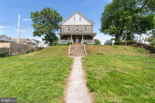 138 W Ridge Rd, LINWOOD, PA, 19061-4103 | Card Image