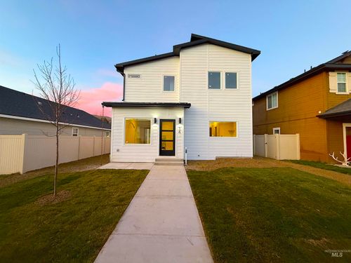 144 Dovetail Dr, Horseshoe Bend, ID, 83629-5125 | Card Image