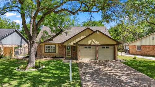 5918 Par Four Dr, Houston, TX, 77088-6634 | Card Image