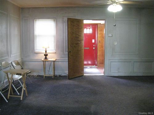 7807 76th St, Glendale, NY, 11385-7442 | Card Image