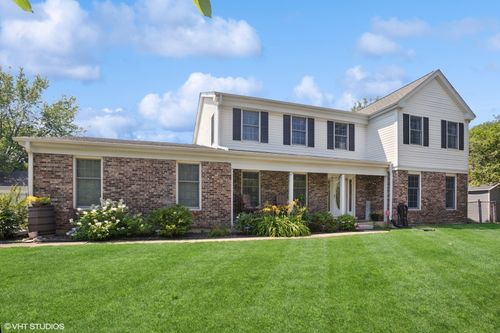 523 N Ela Rd, Barrington, IL, 60010-3508 | Card Image