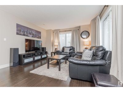 38 - 5317 3 Ave Sw, Townhouse with 3 bedrooms, 3 bathrooms and null parking in Edmonton AB | Image 2