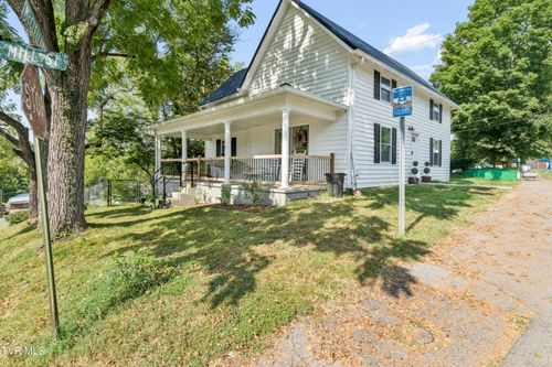 317 Mcclelland St, Bluff City, TN, 37618-2910 | Card Image