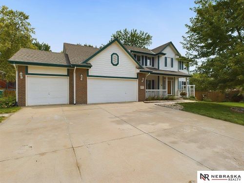 8707 S 98th Circle, La Vista, NE, 68128 | Card Image