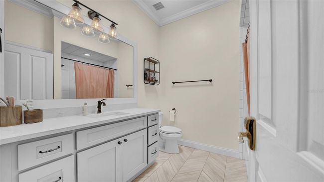 Bathroom 2 | Image 25