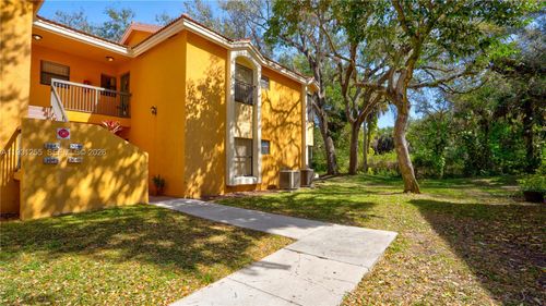 3846-3846 Coral Tree Cir, Coconut Creek, FL, 33073-4433 | Card Image