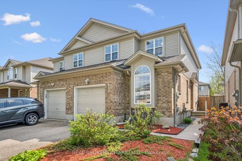 511 Dansbury Dr, Waterloo, ON, N2K4K8 | Card Image