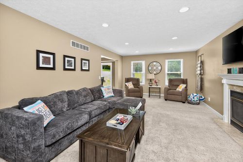7948 Bayer Dr, West Chester, OH, 45069 | Card Image