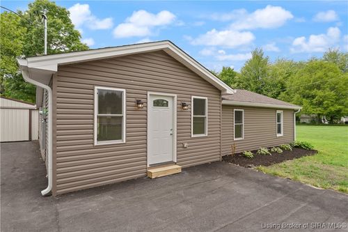 6607 Hibernia Rd, Charlestown, IN, 47111-9482 | Card Image