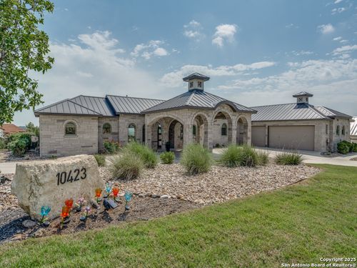 10423 Kendall Cyn, San Antonio, TX, 78255-4443 | Card Image