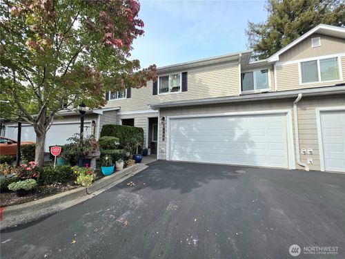 18866 108th Ln Se, Renton, WA, 98055-6401 | Card Image