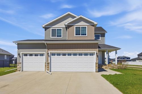 1206 Commander Dr W, West Fargo, ND, 58078-8454 | Card Image