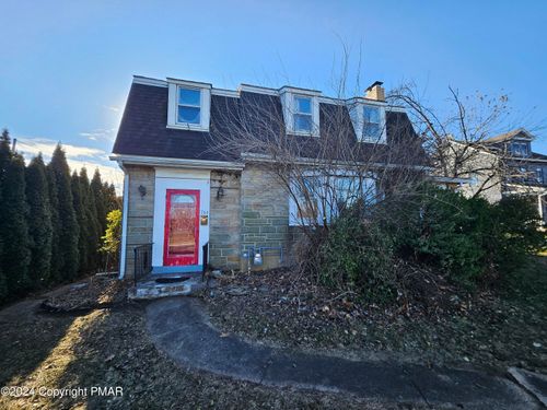 744 Pembroke Road, Bethlehem, PA, 18018 | Card Image