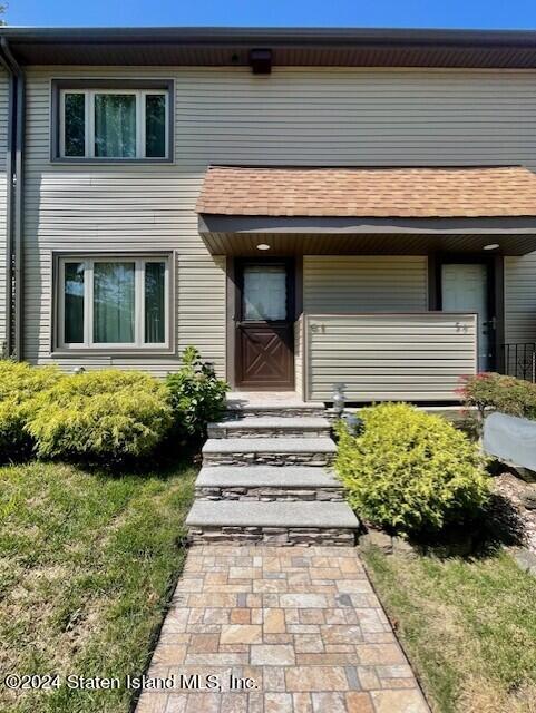 Bower Ct, Staten Island, NY 10309