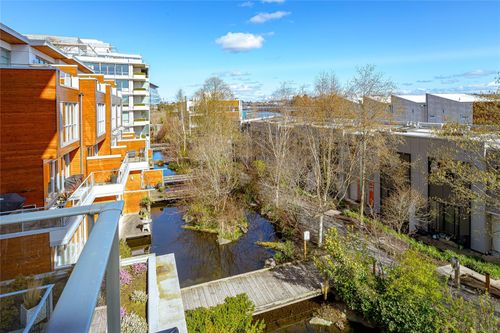 203-379 Tyee Rd, Victoria, BC, V9A0B4 | Card Image