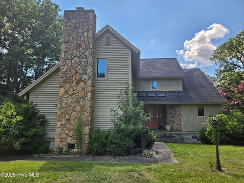 612 Short Spoon Cir, Rocky Mount, NC, 27804-6412 | Card Image