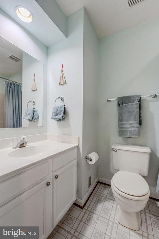 12836 Mill Brook Ct, Townhouse with 4 bedrooms, 4 bathrooms and null parking in WOODBRIDGE VA | Image 22