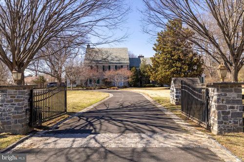 107 E Mill Rd, FLOURTOWN, PA, 19031-1628 | Card Image