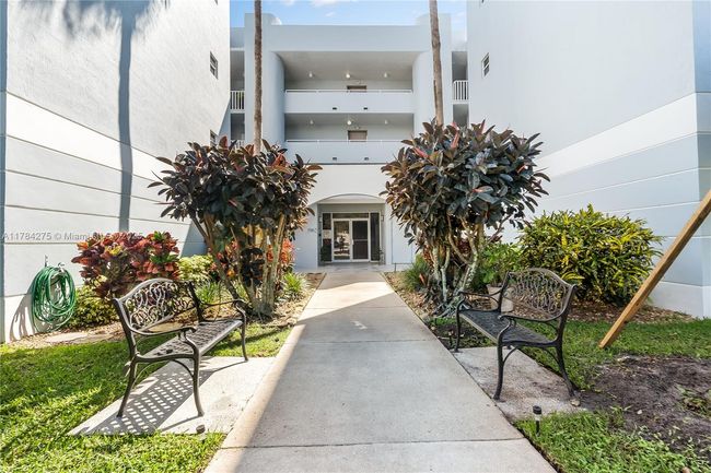 APT-304 - 5962 Morningstar Cir, Condo with 2 bedrooms, 2 bathrooms and null parking in Delray Beach FL | Image 25