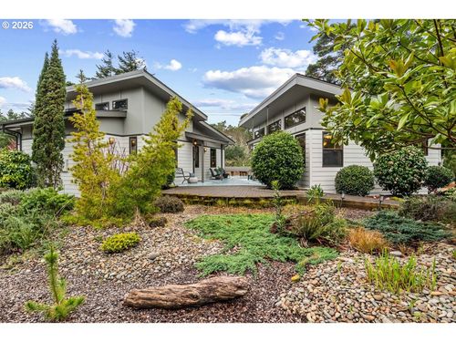 4975 Heceta Beach Rd, Florence, OR, 97439 | Card Image