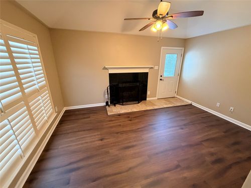 a-3103 Whisper Oaks Ln, Georgetown, TX, 78628-4216 | Card Image