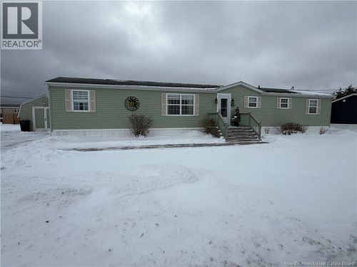 82 Canaan Dr, Dieppe, NB, E1A7N1 | Card Image