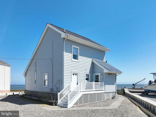 323 Bay Shore Dr, Barnegat, NJ, 08005-2602 | Card Image