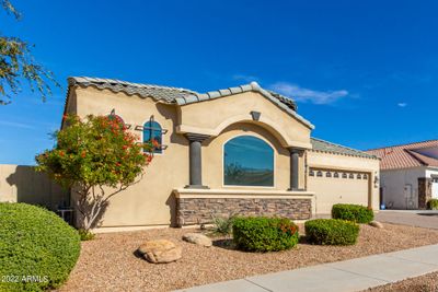 19586 E Raven Drive, House other with 4 bedrooms, 3 bathrooms and null parking in Queen Creek AZ | Image 2