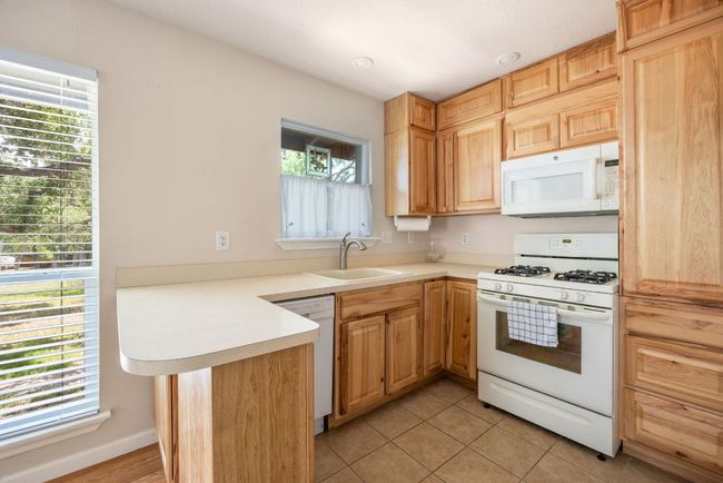 Guest apartment kitchen | Image 26