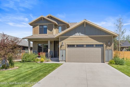 282 Harris Hawk Dr, Victor, ID, 83455-1313 | Card Image