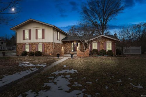 19273 Serene Dr, South Bend, IN, 46637-3551 | Card Image