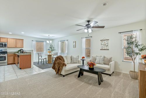 1336 W Vuelta Oruga, Sahuarita, AZ, 85629-8073 | Card Image