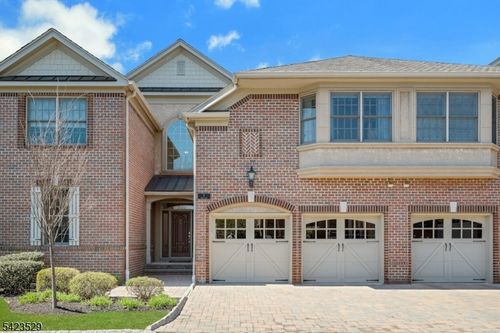 5 Green Way, New Providence, NJ, 07974-2957 | Card Image