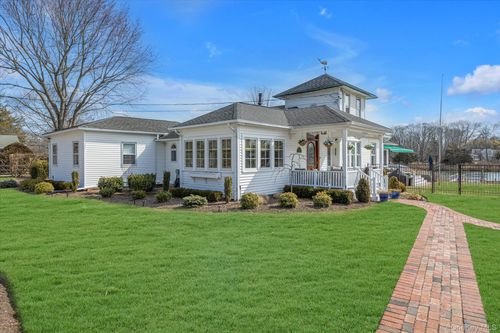 67 Lake Ave, Center Moriches, NY, 11934-2529 | Card Image