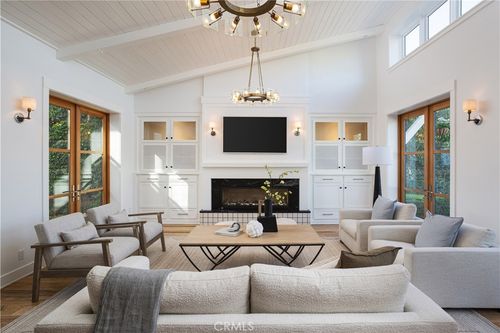 2217 Laurel Pl, Newport Beach, CA, 92663-5415 | Card Image