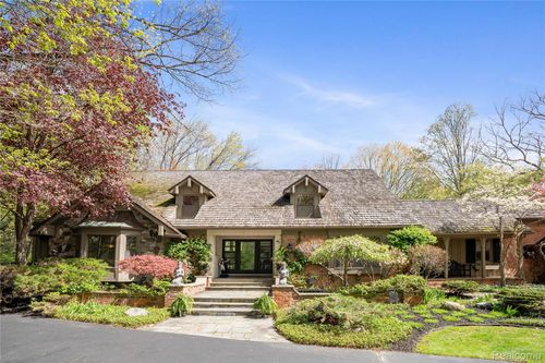 32870 Bingham Ln, Bingham Farms, MI, 48025-2416 | Card Image