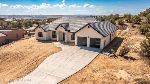 6511 Big Cedar Ave, Farmington, NM, 87402-5229 | Card Image